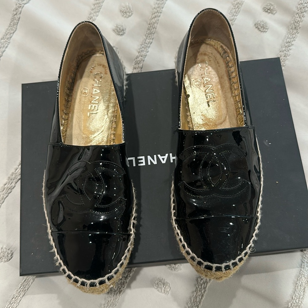 Chanel patent leather black espadrilles 39